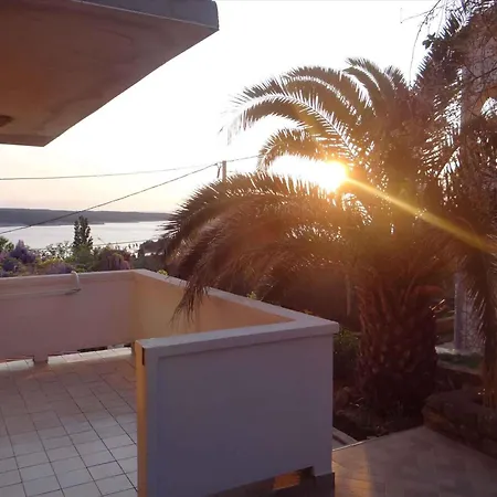 - Insel Rab 16463 Appartement *