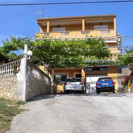 - Insel Rab 16463 Apartment *