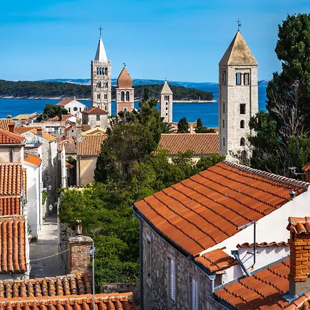 - Insel Rab 16463 Supetarska Draga